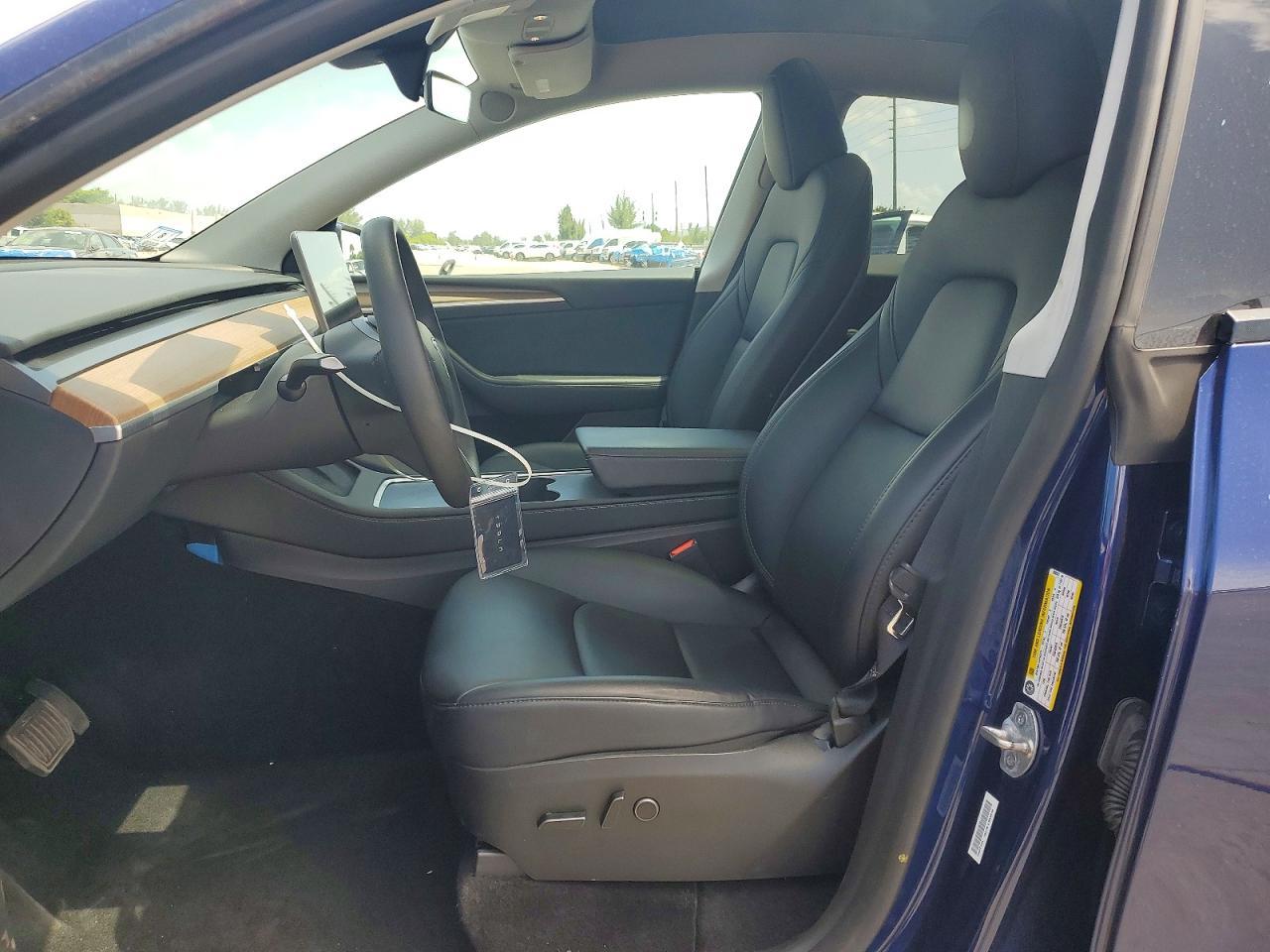 2023 Tesla Model Y - Фото 7