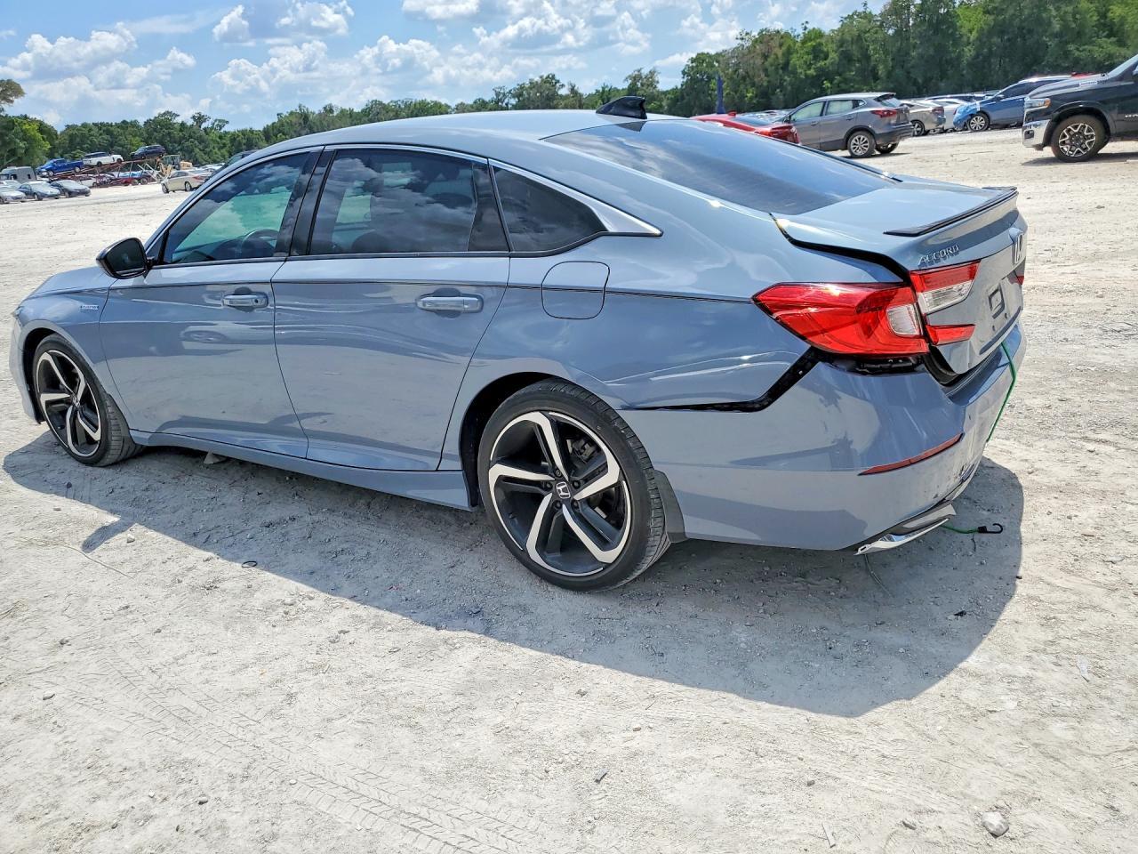 2022 Honda Accord Hybrid Sport - Фото 2