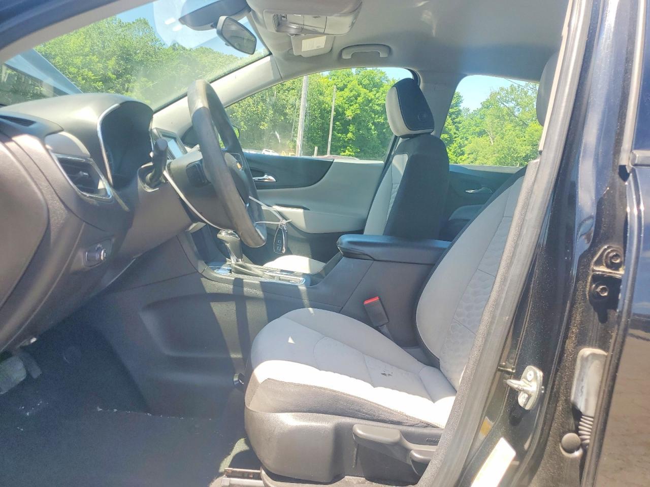 2018 Chevrolet Equinox Ls - Image 7