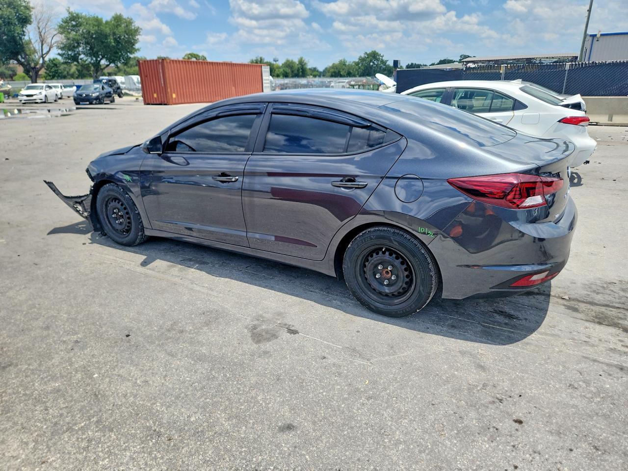 2020 Hyundai Elantra Se - Фото 2