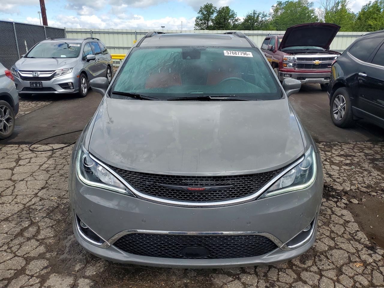 2020 Chrysler Pacifica Hybrid Limited - Image 5
