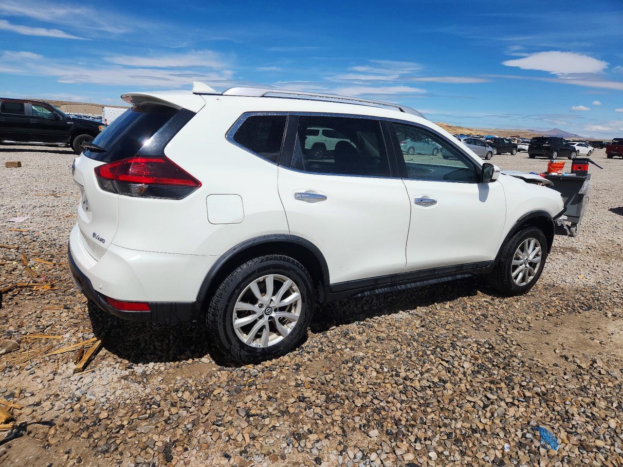 2020 Nissan Rogue Sv - Фото 3