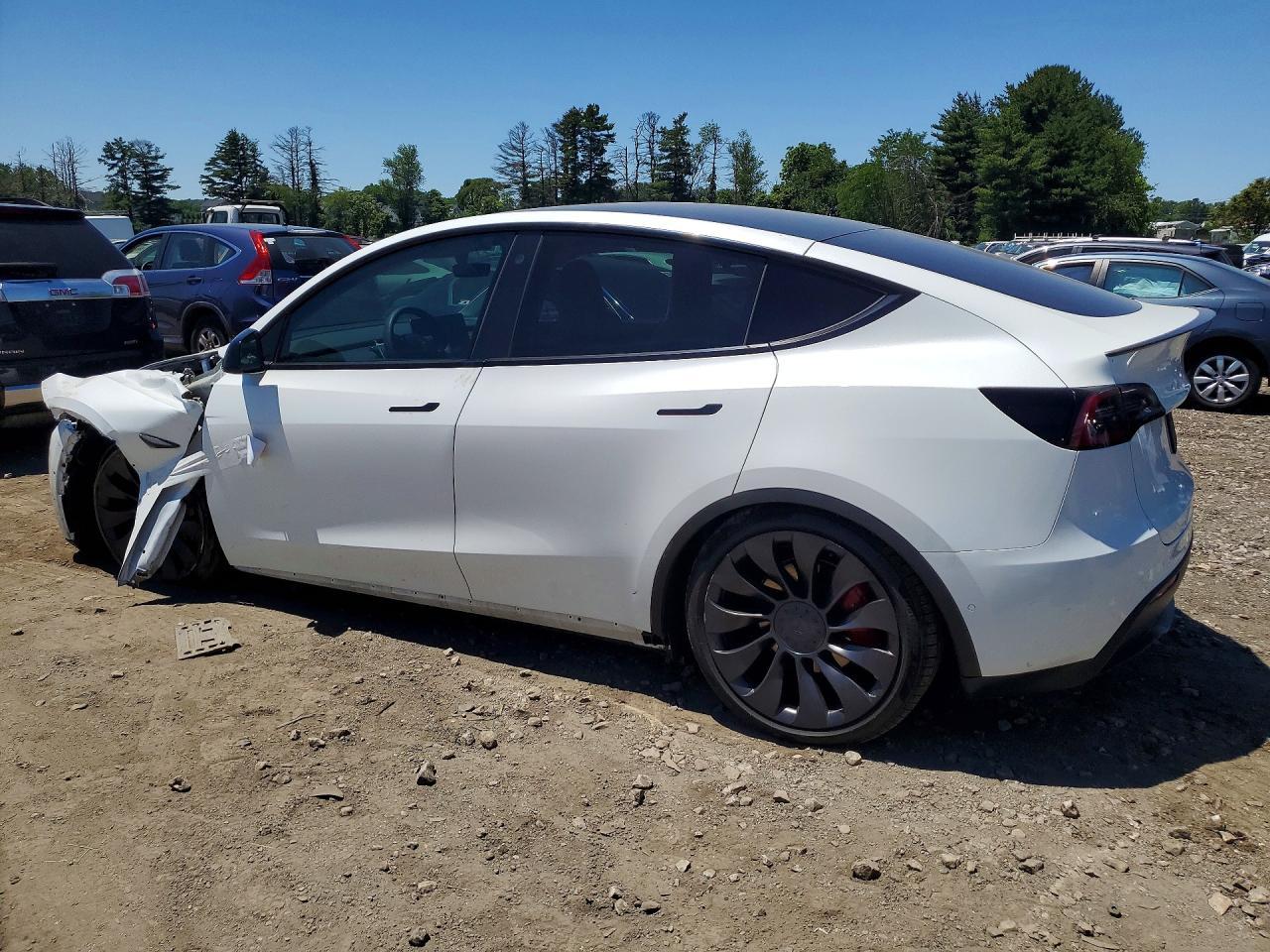 2022 Tesla Model Y - Image 2