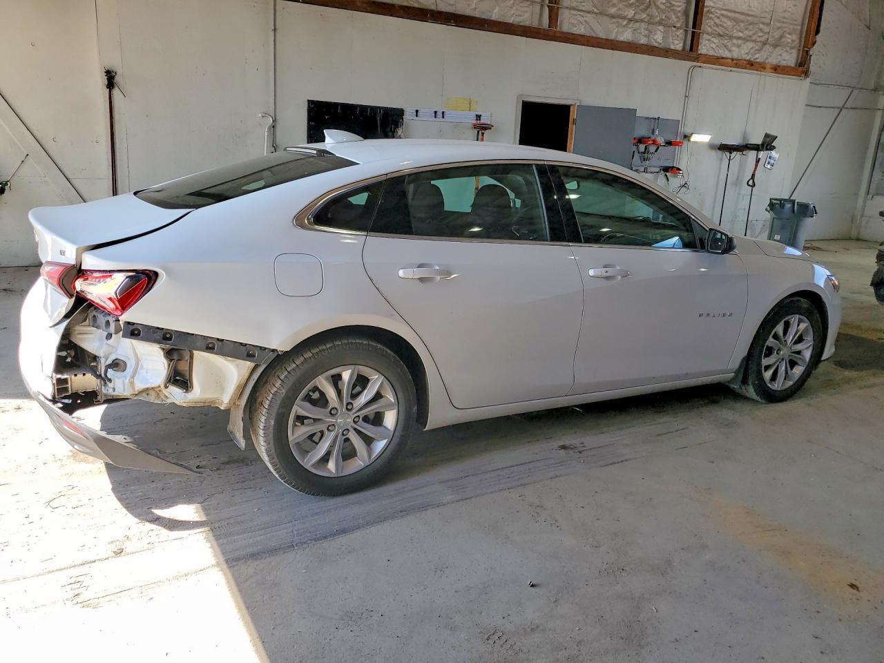 2022 Chevrolet Malibu Lt - Фото 3