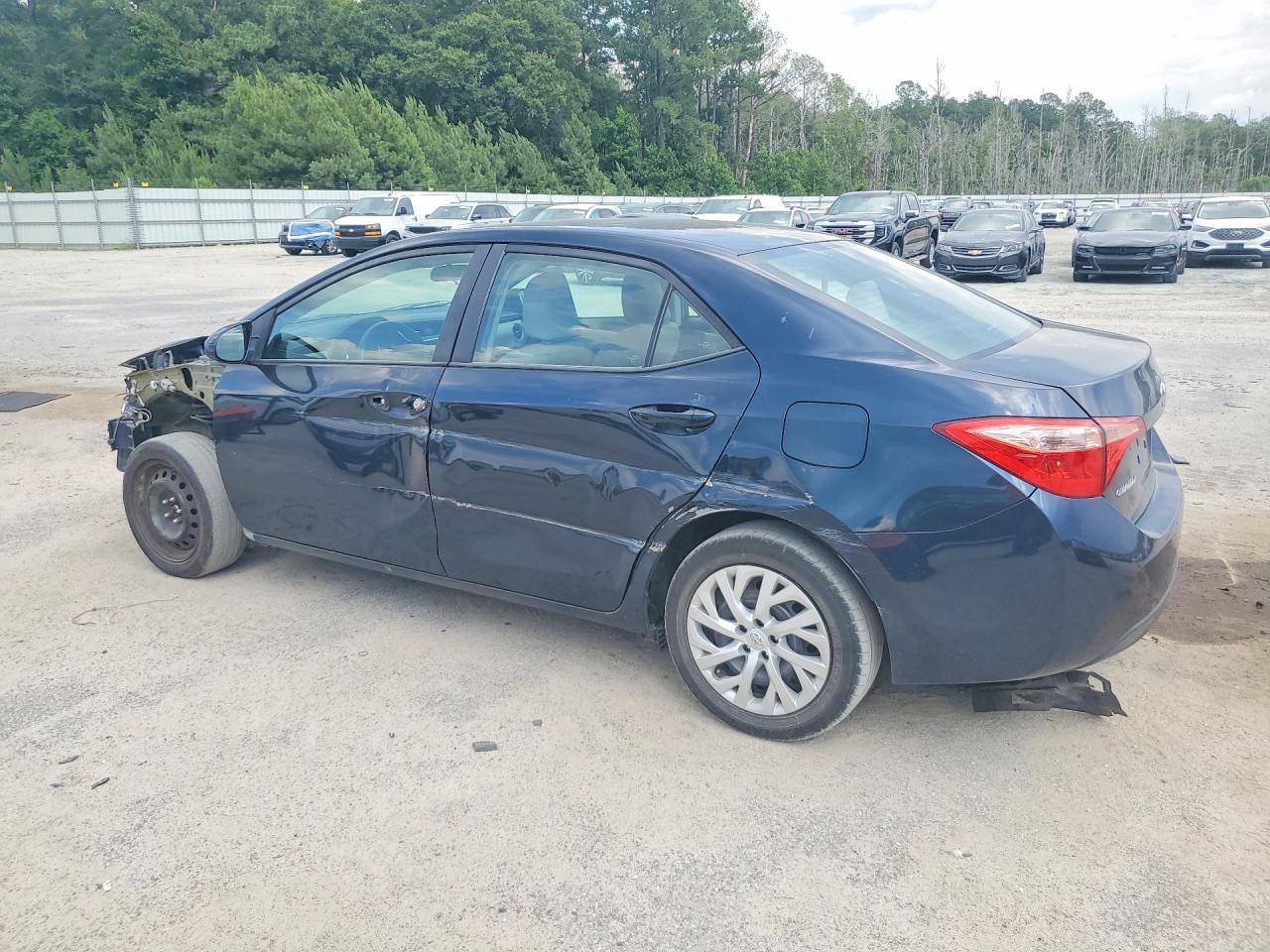 2018 Toyota Corolla Le - Image 2
