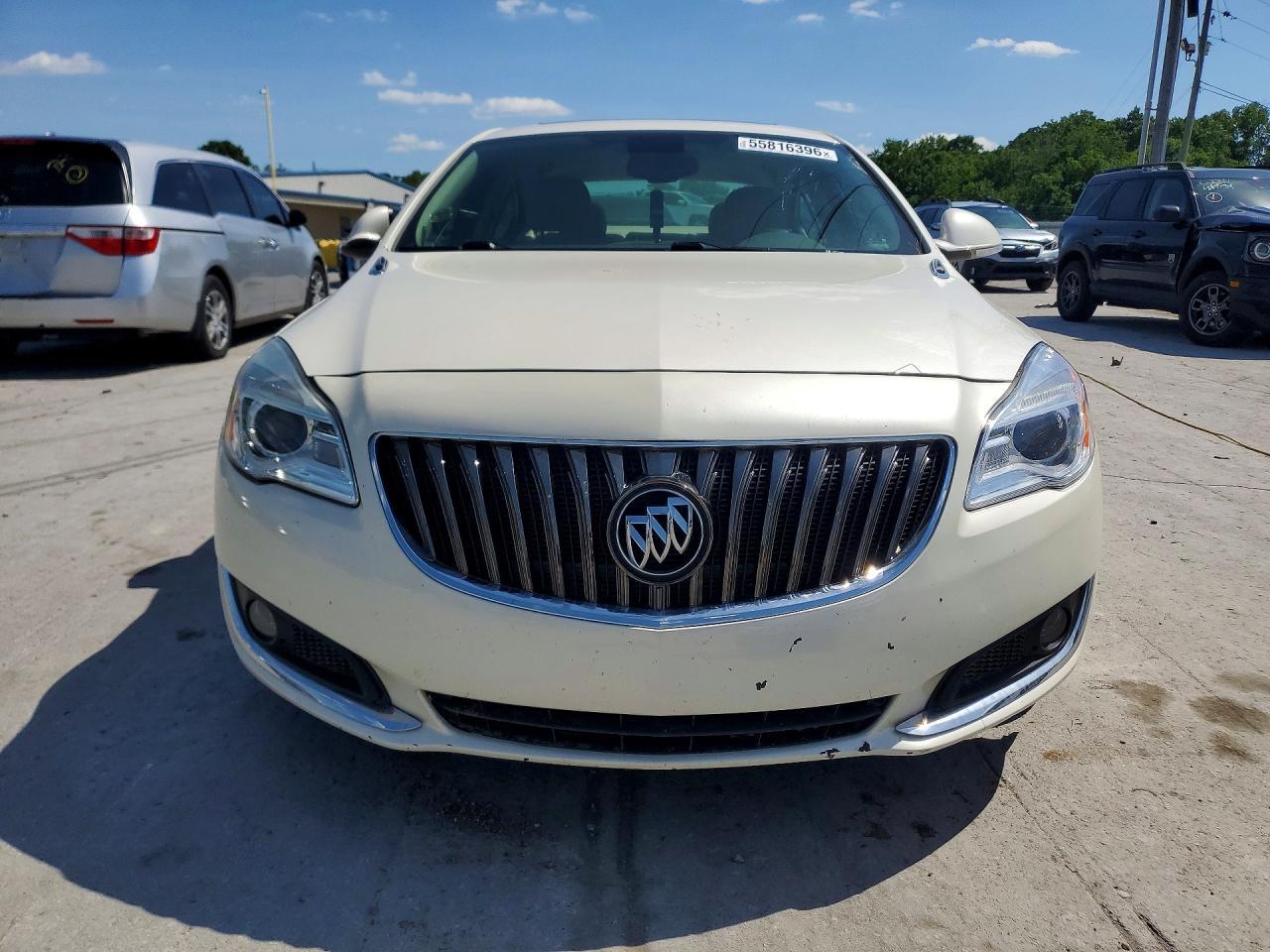 2014 Buick Regal - Image 5