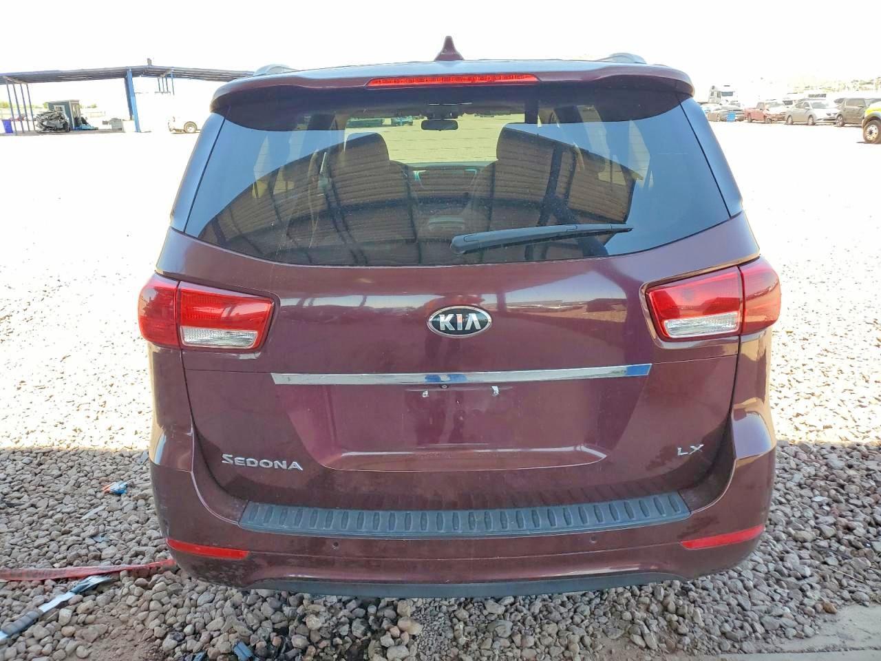 2015 Kia Sedona Lx - Фото 6