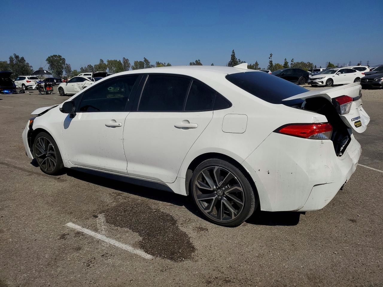 2021 Toyota Corolla Se - Фото 2