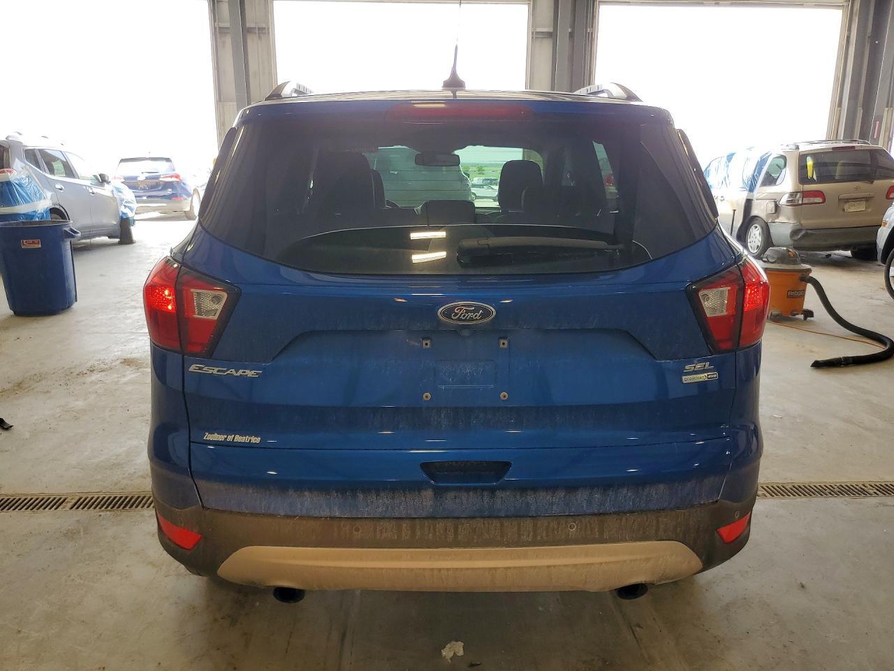 2019 Ford Escape Sel - Фото 6