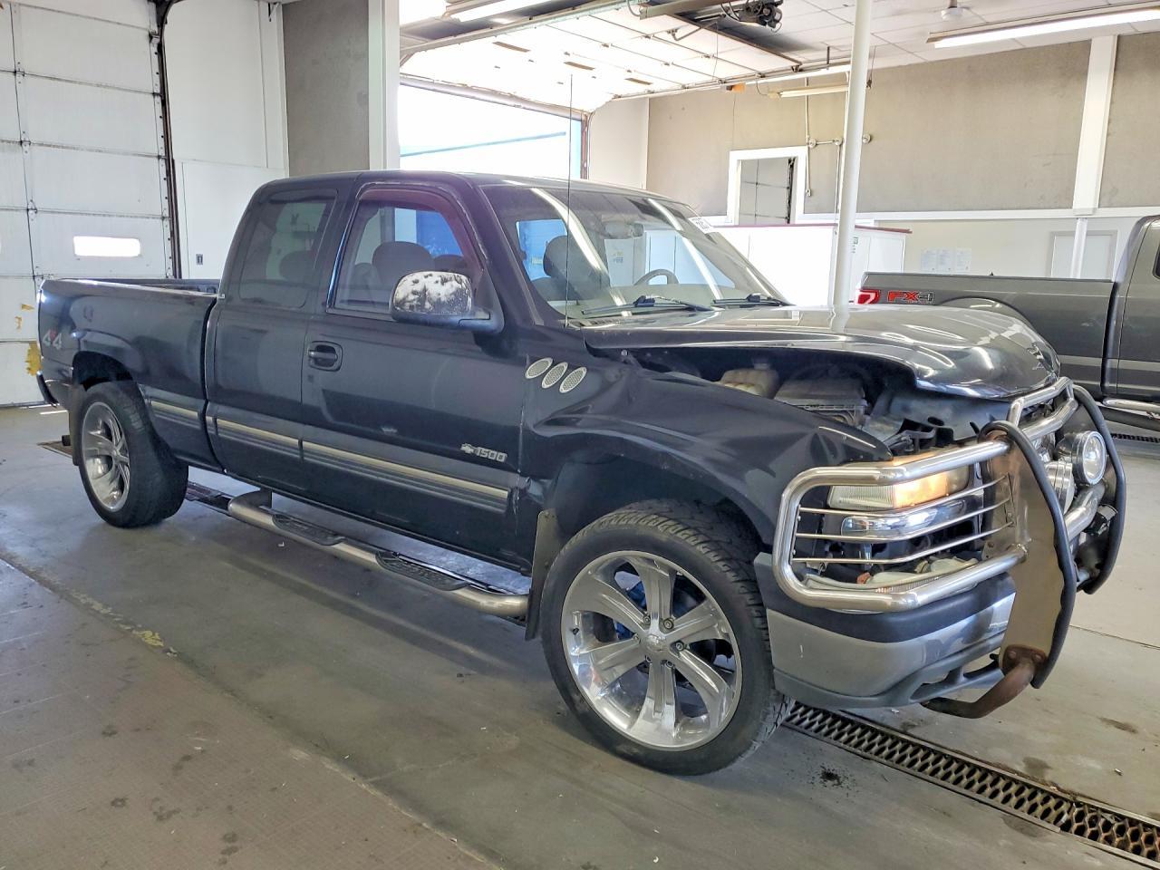 1999 Chevrolet Silverado - Фото 4