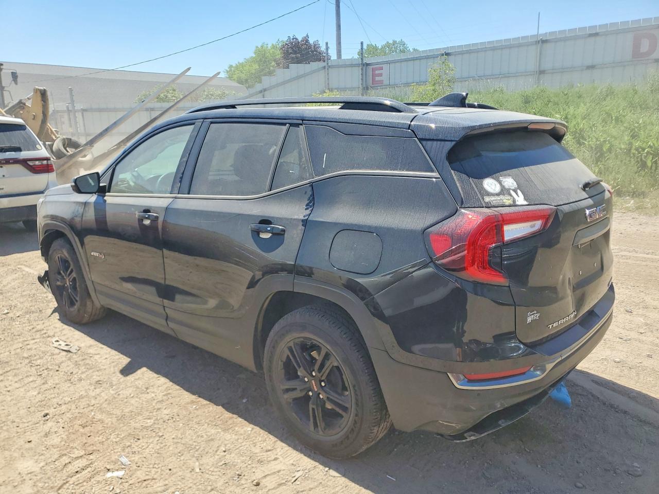 2024 GMC Terrain At4 - Image 2