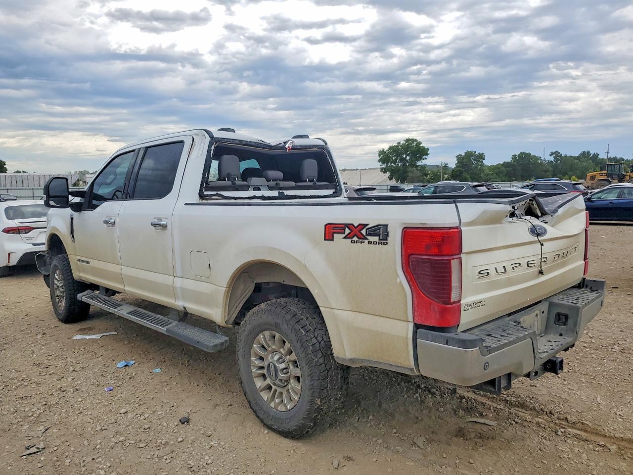 2021 Ford F250 Super Duty - Image 2