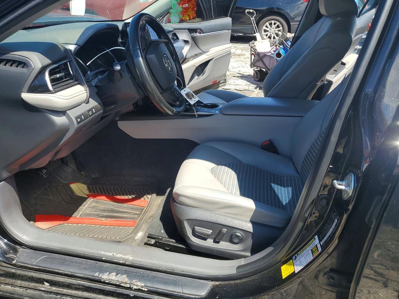 2022 Toyota Camry Se - Фото 7