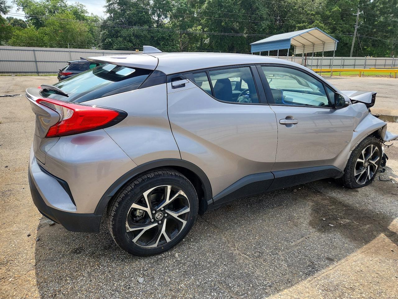 2020 Toyota C-Hr Xle - Фото 3
