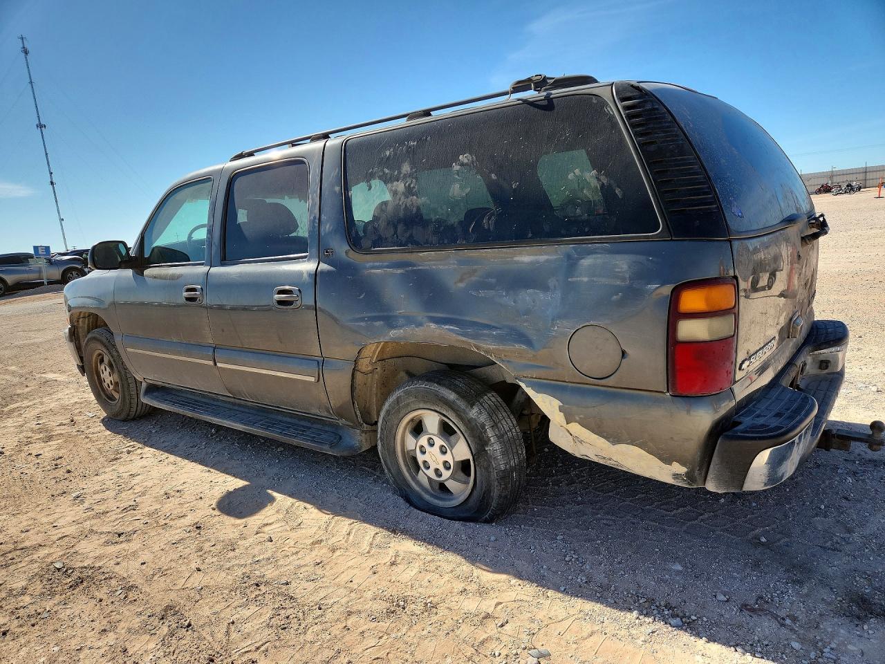 2002 Chevrolet Suburban - Image 2