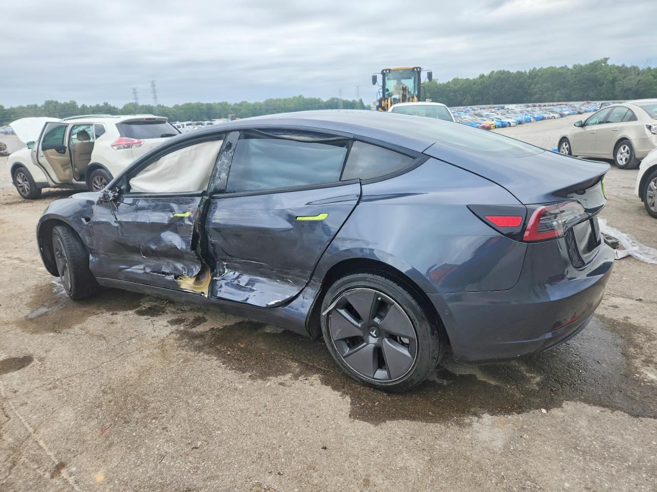 2021 Tesla Model 3 - Image 2