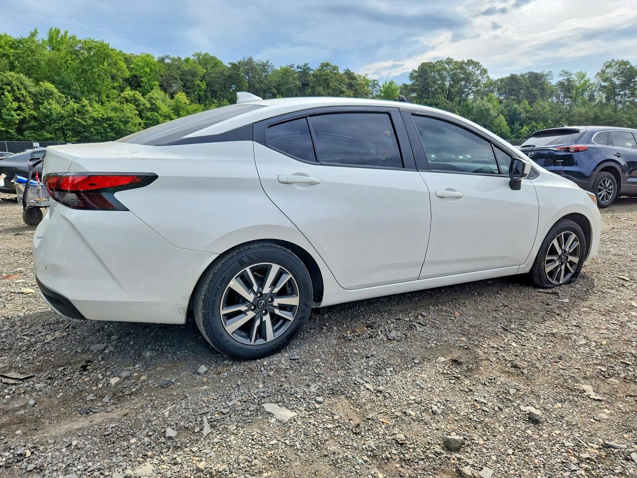2025 Nissan Versa Sv - Image 3