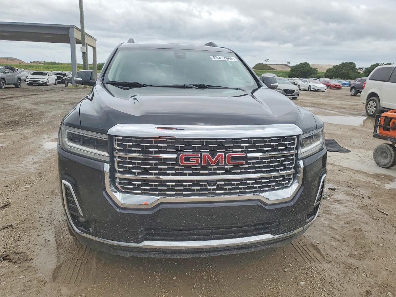 2022 GMC Acadia Denali - Image 5