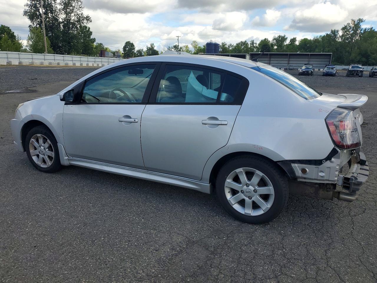 2010 Nissan Sentra 2.0 - Фото 2