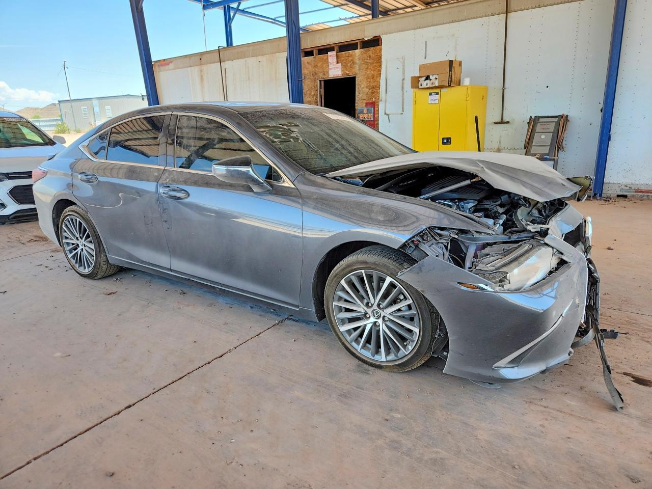 2025 Lexus Es 300H Base - Image 4