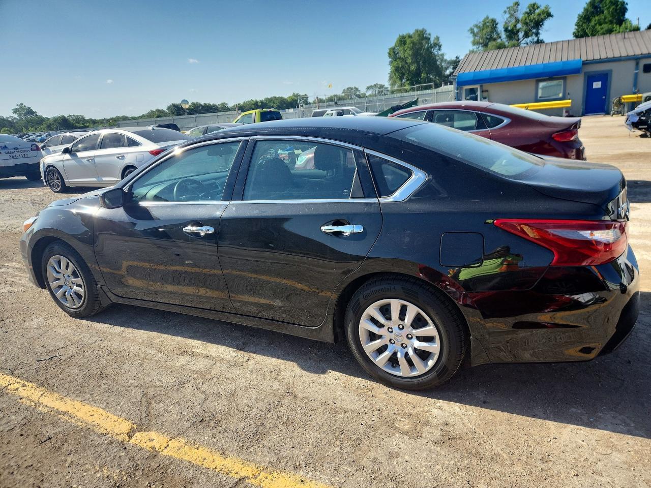 2018 Nissan Altima 2.5 S - Image 2