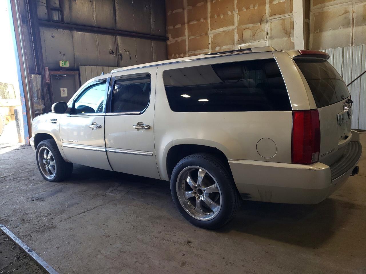 2007 Cadillac Escalade Esv - Image 2