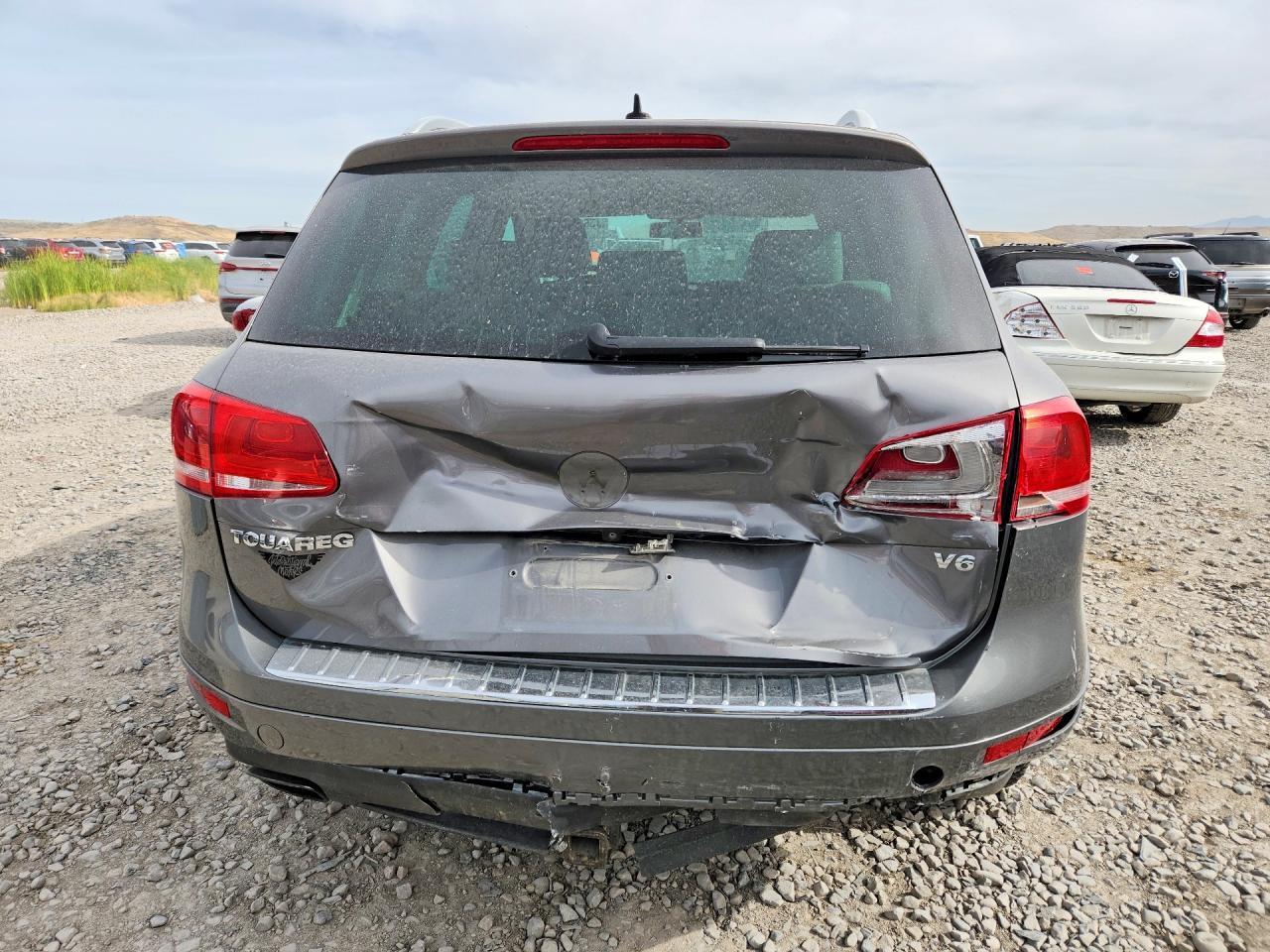 2013 Volkswagen Touareg V6 - Image 6