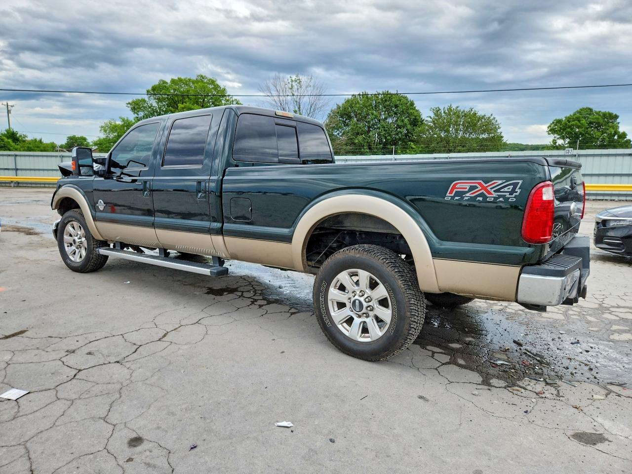 2012 Ford F350 Super Duty - Фото 2