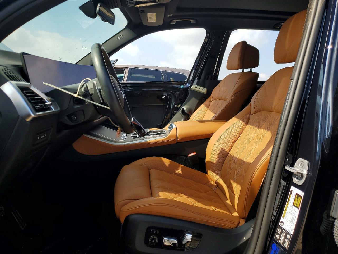 2024 BMW X5 xDrive40I - Image 7