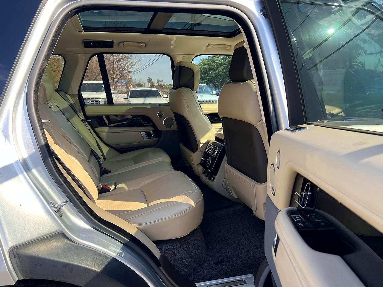 2018 Land Rover Range Rover Supercharged - Image 6