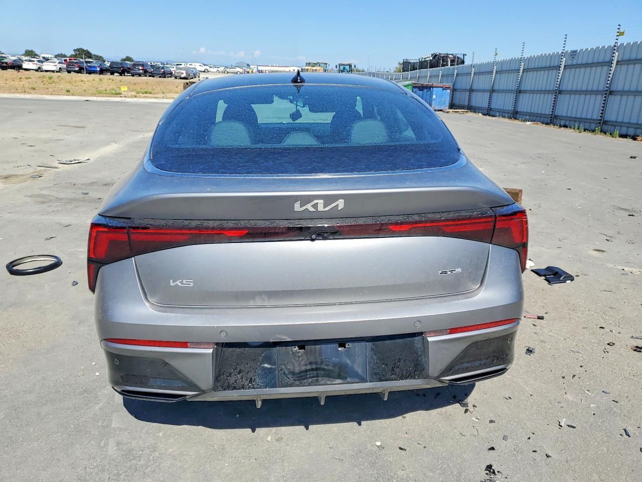 2025 Kia K5 Gt Line - Image 6