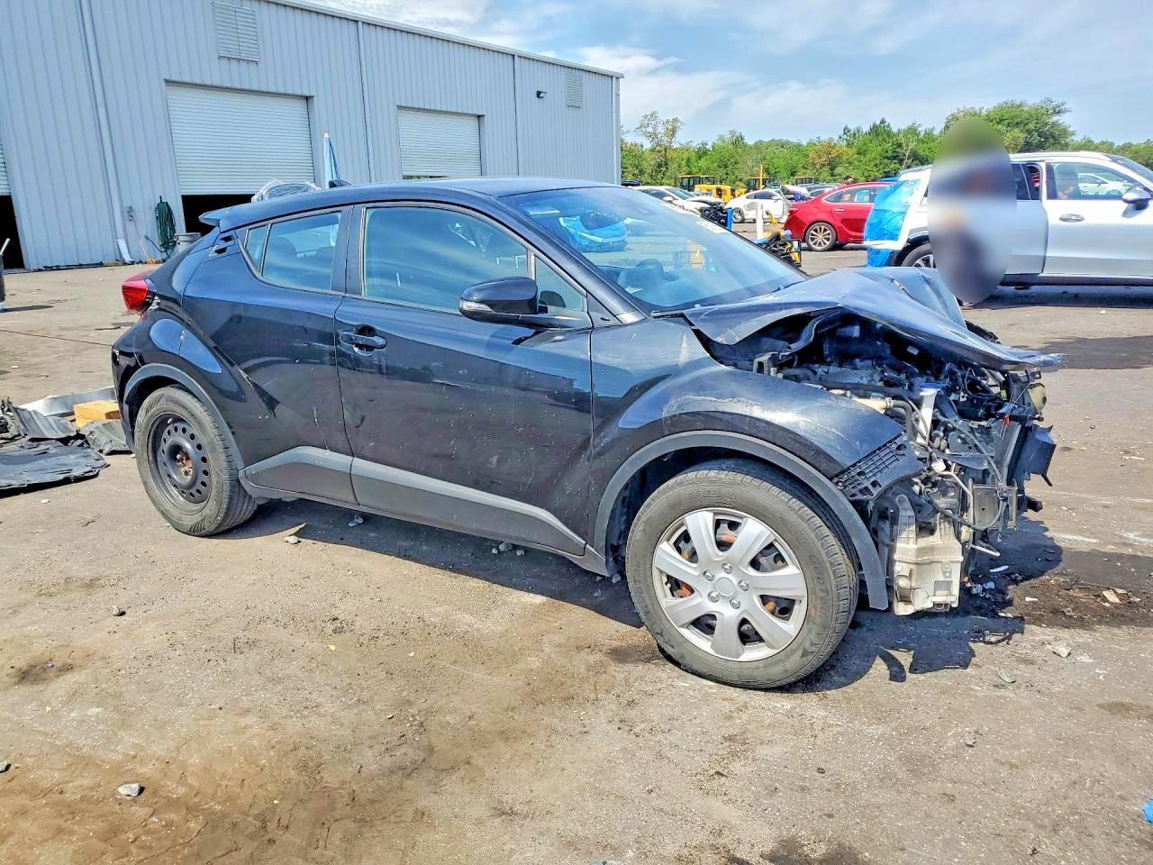 2019 Toyota C-Hr Le - Фото 4