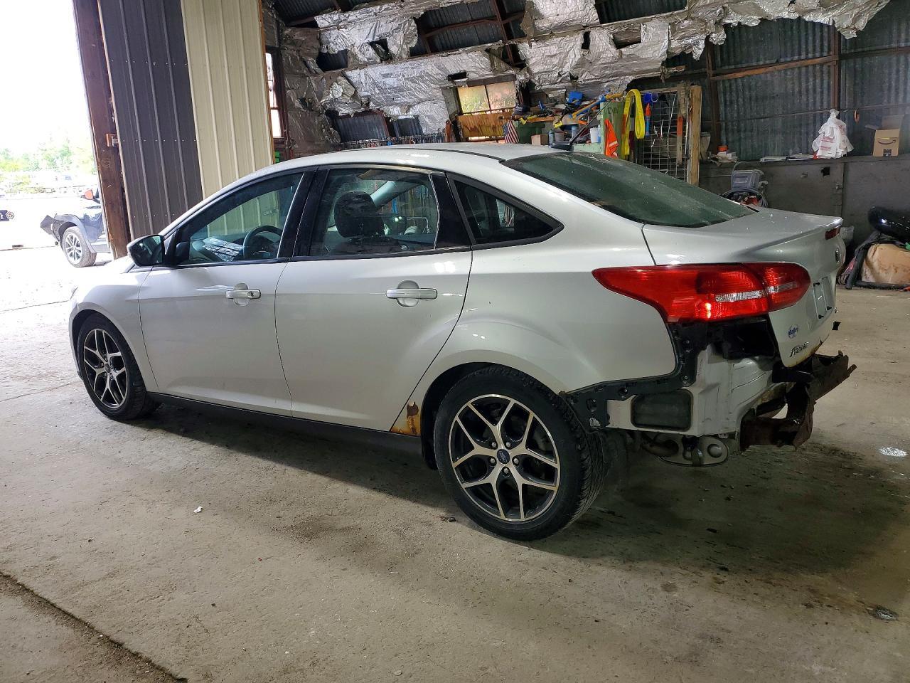 2017 Ford Focus Sel - Фото 2
