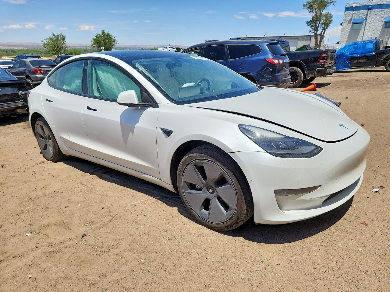 2021 Tesla Model 3 - Фото 4