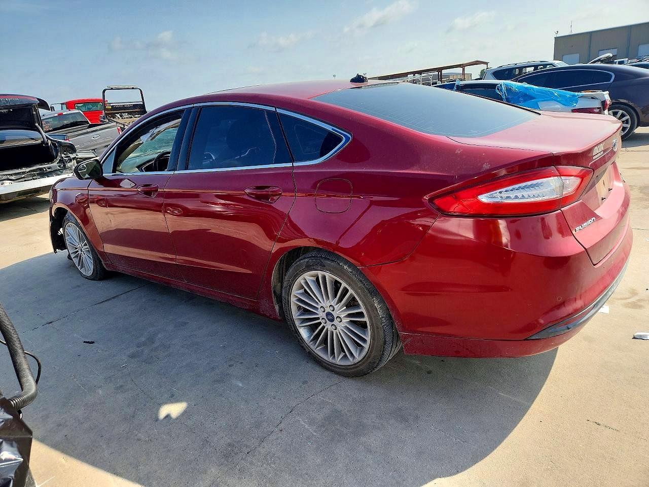 2014 Ford Fusion Se - Image 2