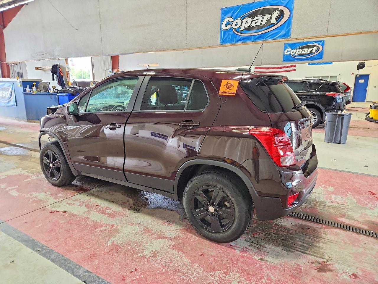2022 Chevrolet Trax Ls - Фото 2