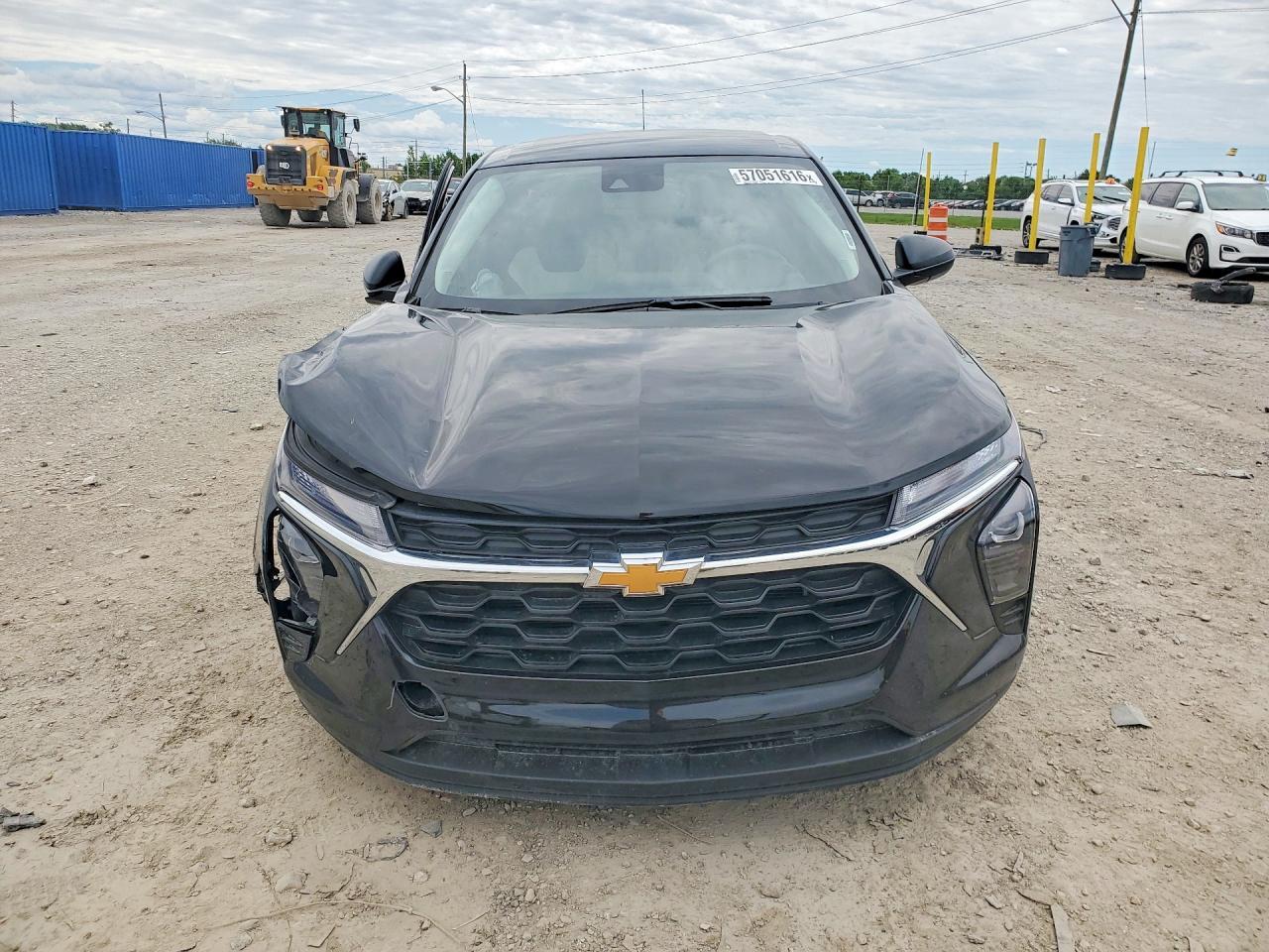 2025 Chevrolet Trax Ls - Фото 5