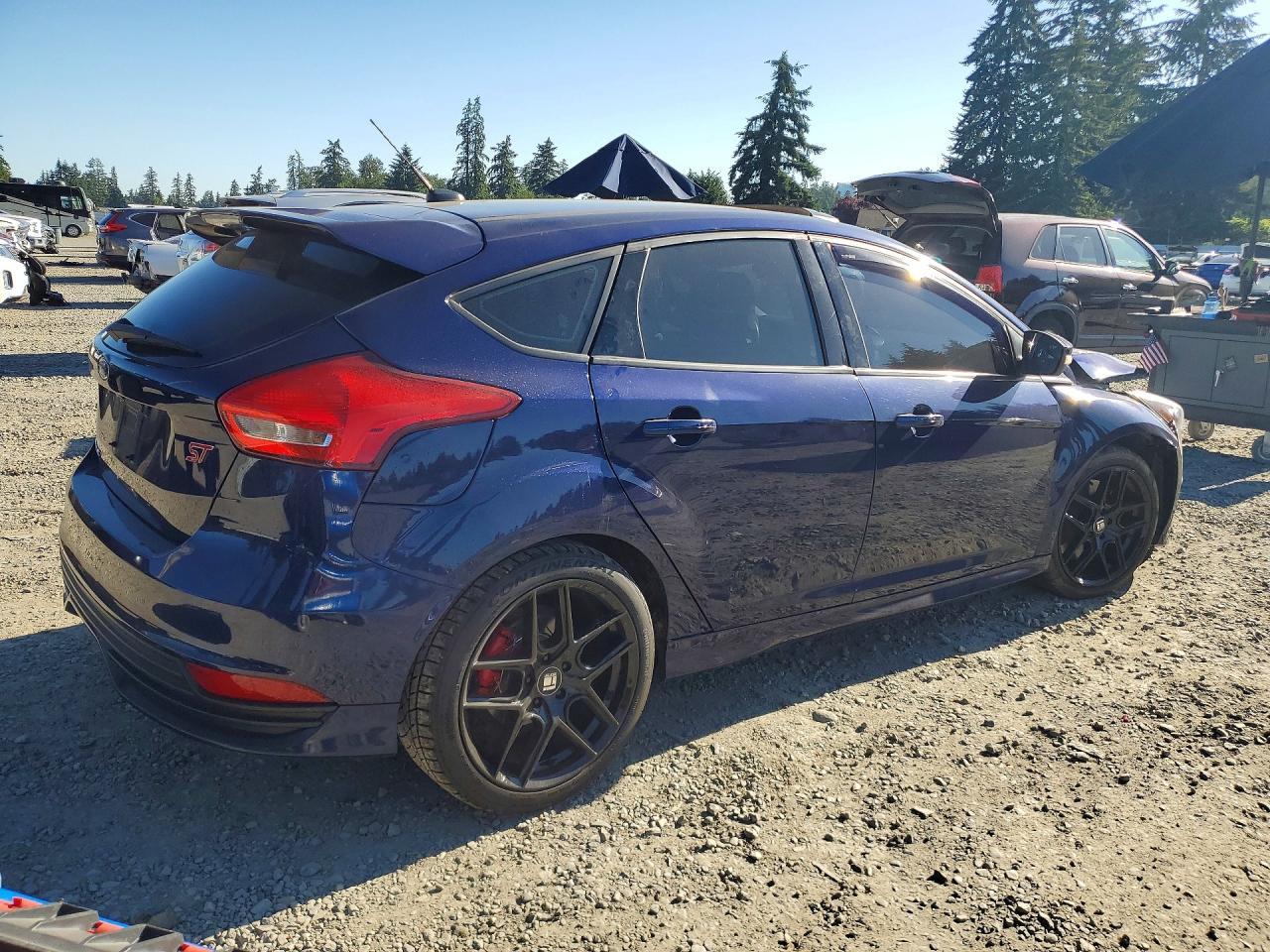 2016 Ford Focus St - Фото 3