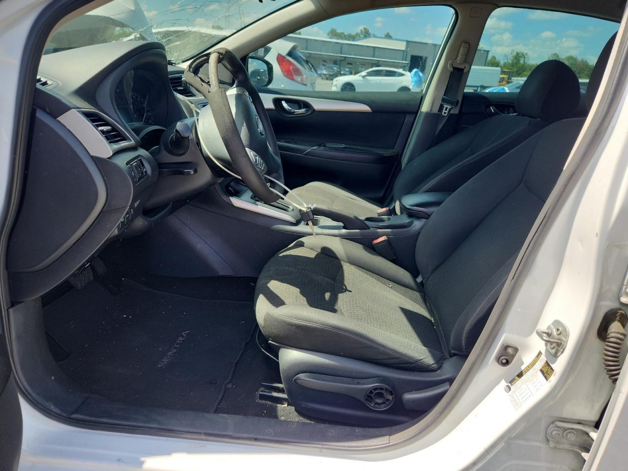 2017 Nissan Sentra S - Image 7