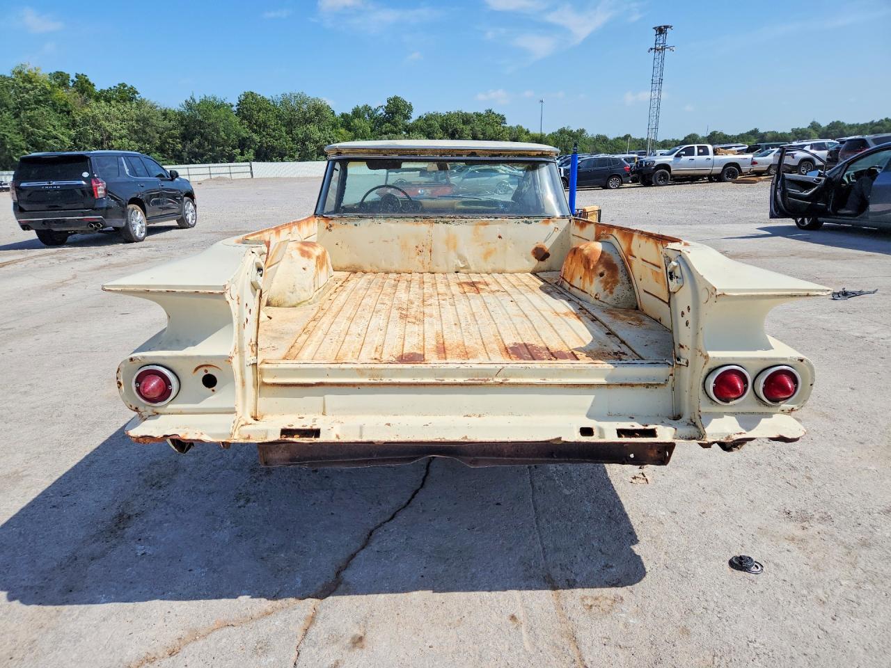 1960 Chevrolet El Camino - Image 6