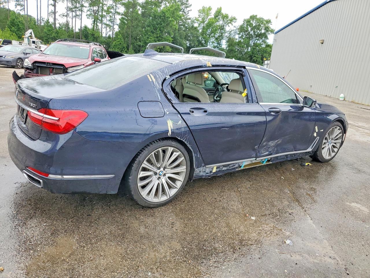 2019 BMW 750 I - Image 3