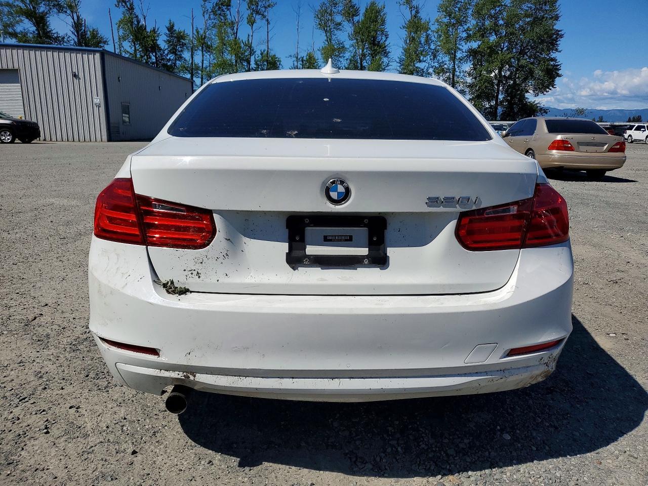 2015 BMW 320 I - Image 6