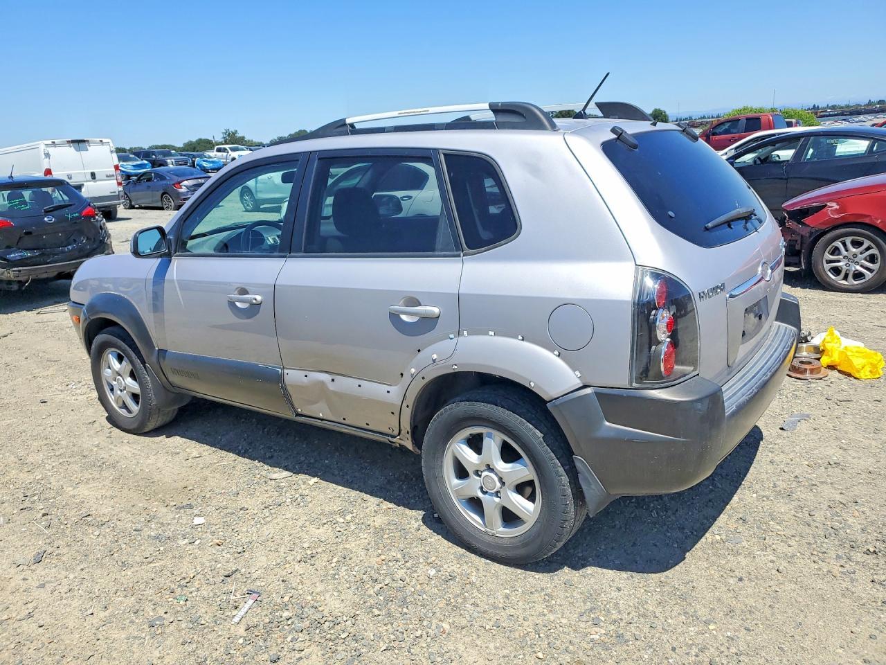 2005 Hyundai Tucson Gls - Фото 2