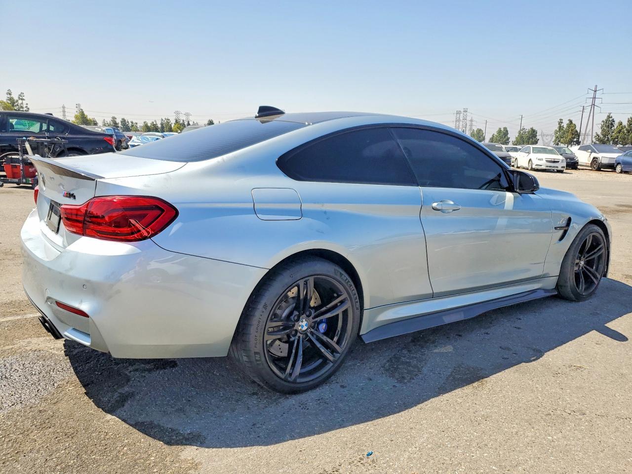 2018 BMW M4 - Фото 3