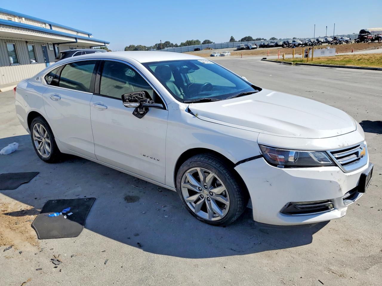 2018 Chevrolet Impala Lt - Image 4