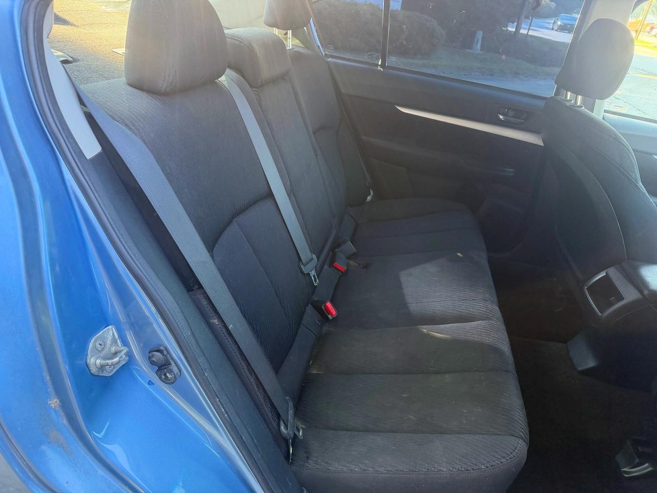 2011 Subaru Legacy 2.5I - Фото 6