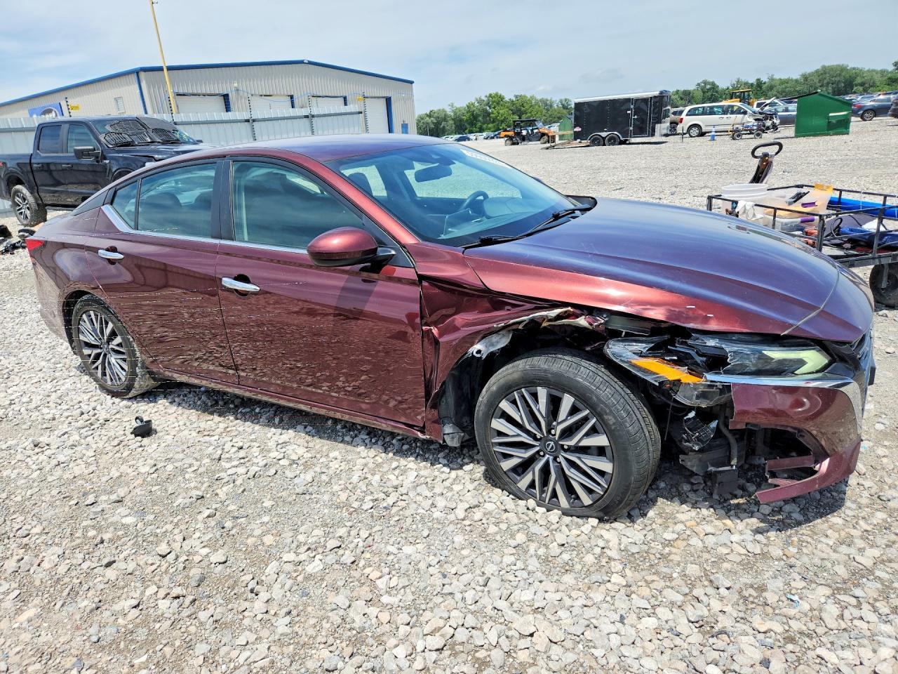2023 Nissan Altima Sv - Фото 4