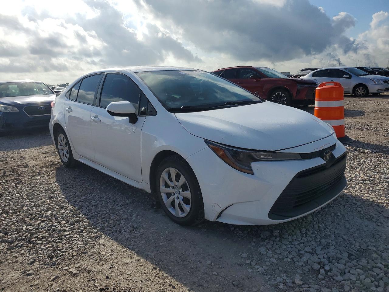 2024 Toyota Corolla Le - Фото 4