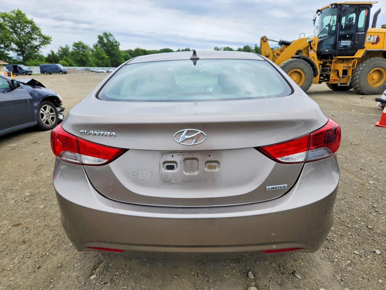 2013 Hyundai Elantra Limited - Фото 6