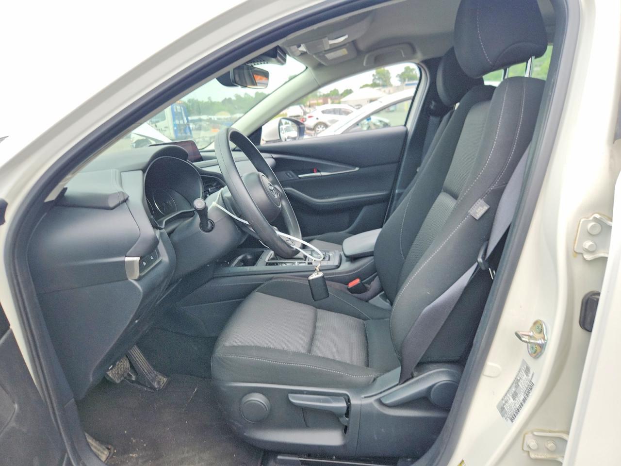 2025 Mazda Cx-30 - Image 7
